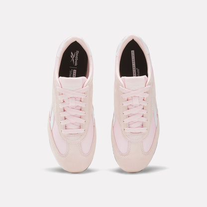 World 70 Women's Shoes