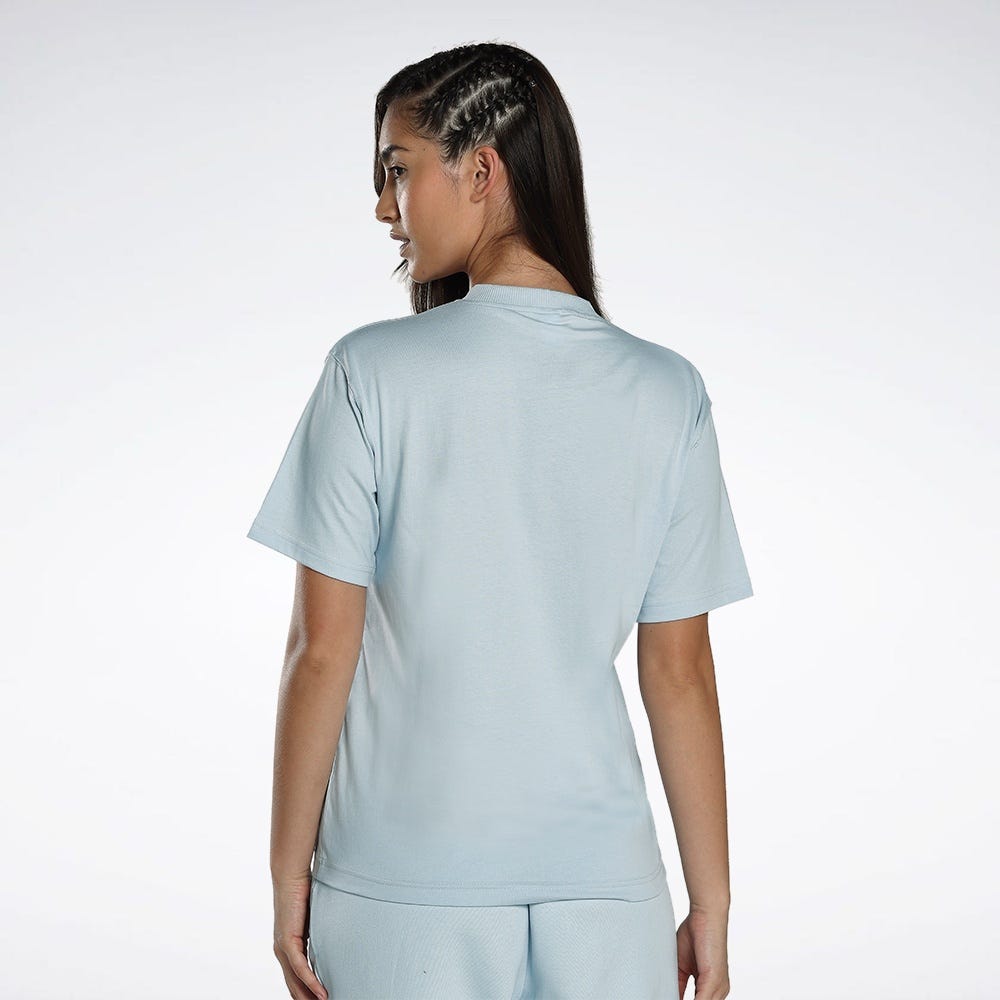 Classics Relaxed Fit Women's T-Shirt