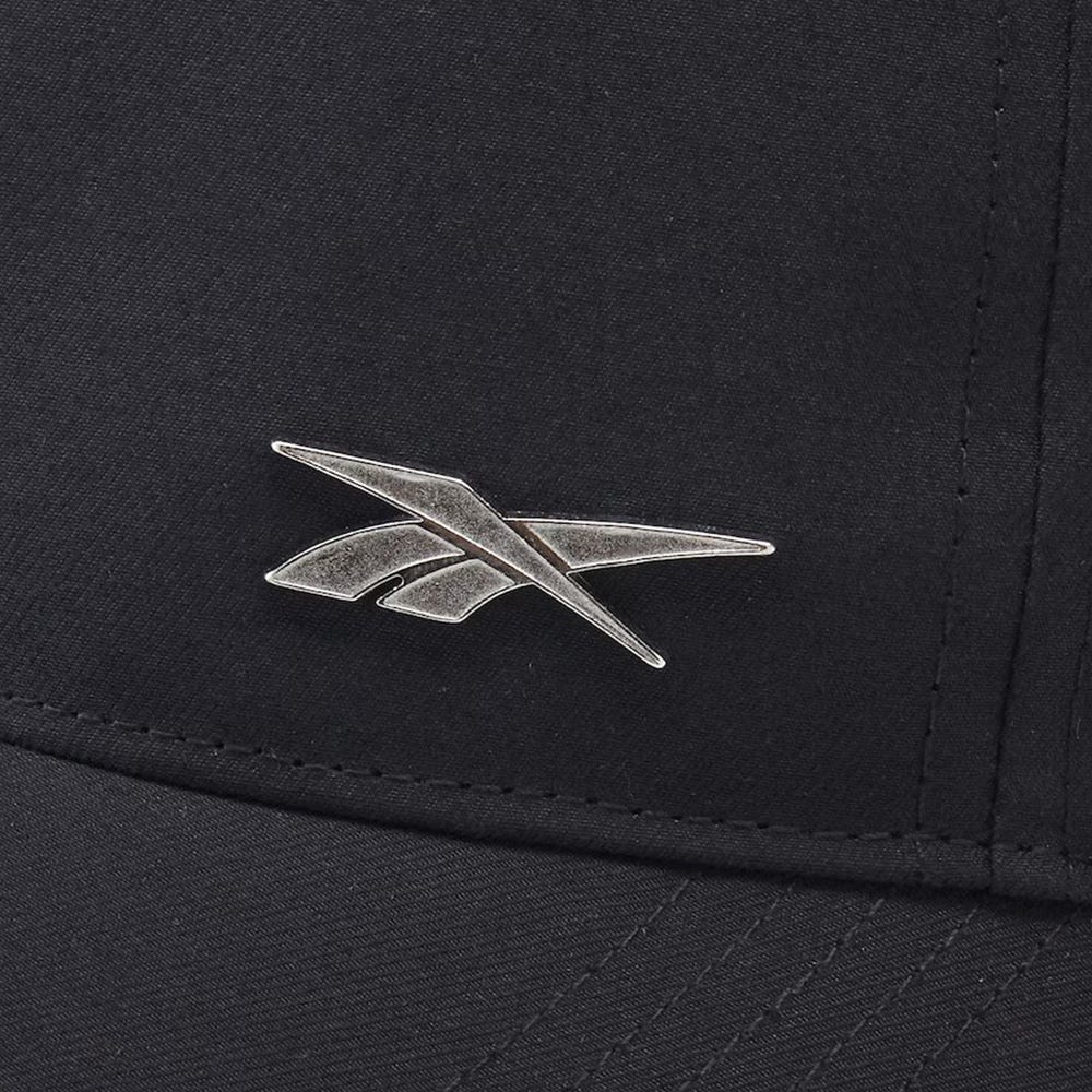 Training Essentials Badge Unisex Cap