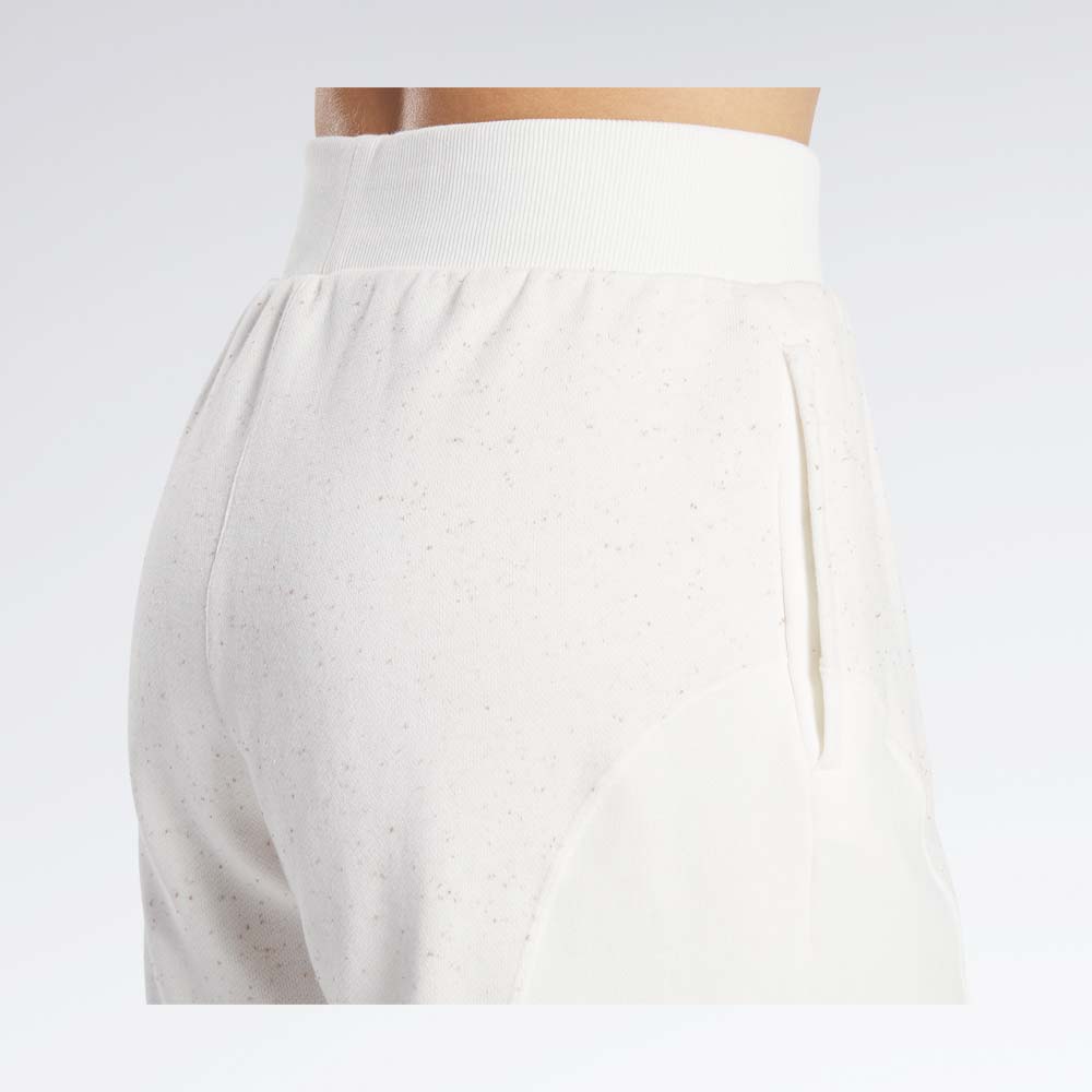 

Reebok Classics Varsity High-Rise Rib Shorts